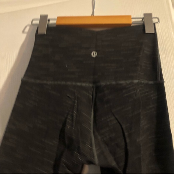 lululemon wunder under leggings - Picture 3 of 11